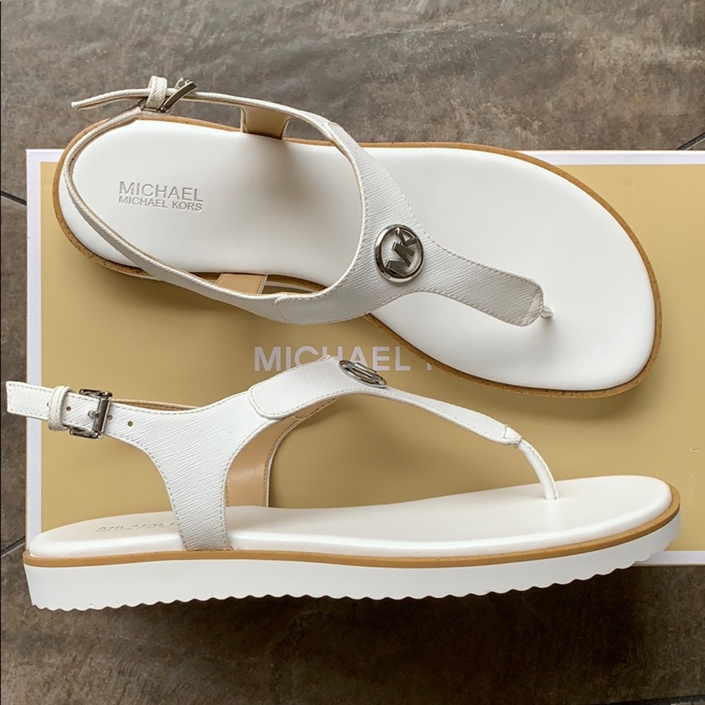MICHAEL KORS JUDY THONG SAFFIANO PVC OPTIC WHITE - Picture 16 of 16